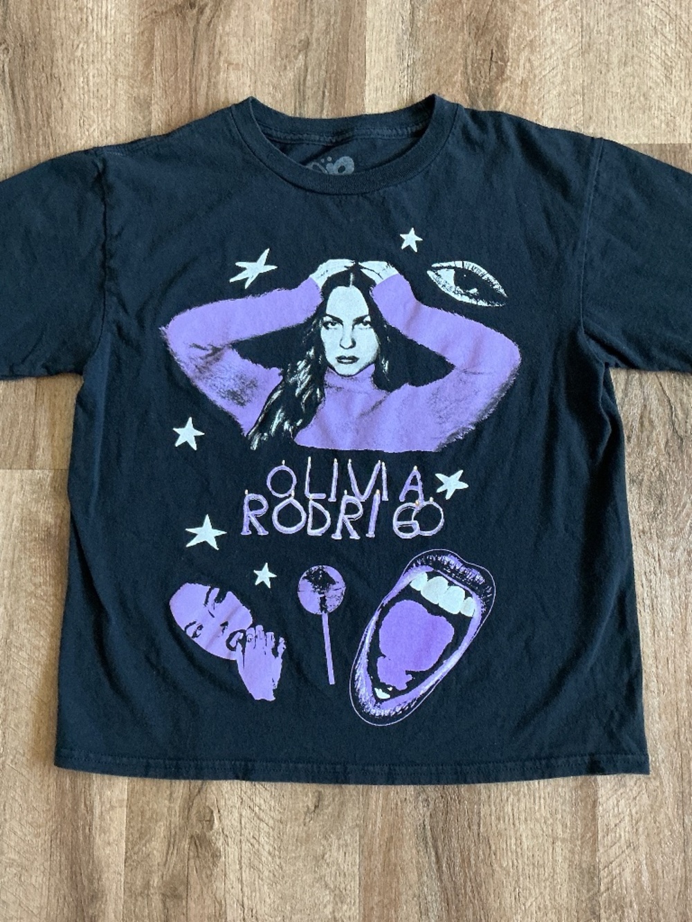 Olivia Rodrigo Shirt Size XXS GUTS World Tour Official Merchandise Graphic Teen